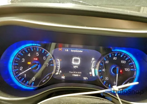 2020 Chrysler Pacifica Touring L Plus z USA, uszkodzony, nr VIN 2C4RC1EG6LR286604